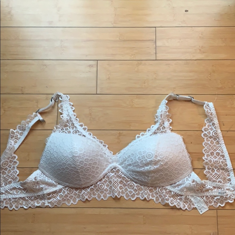 Gilly Hicks Padded White Bra-let